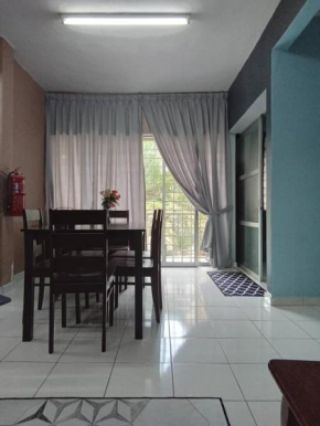 Perdana Reez Condo